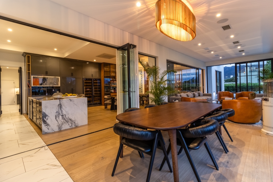 5 Bedroom Property for Sale in Val De Vie Estate Western Cape